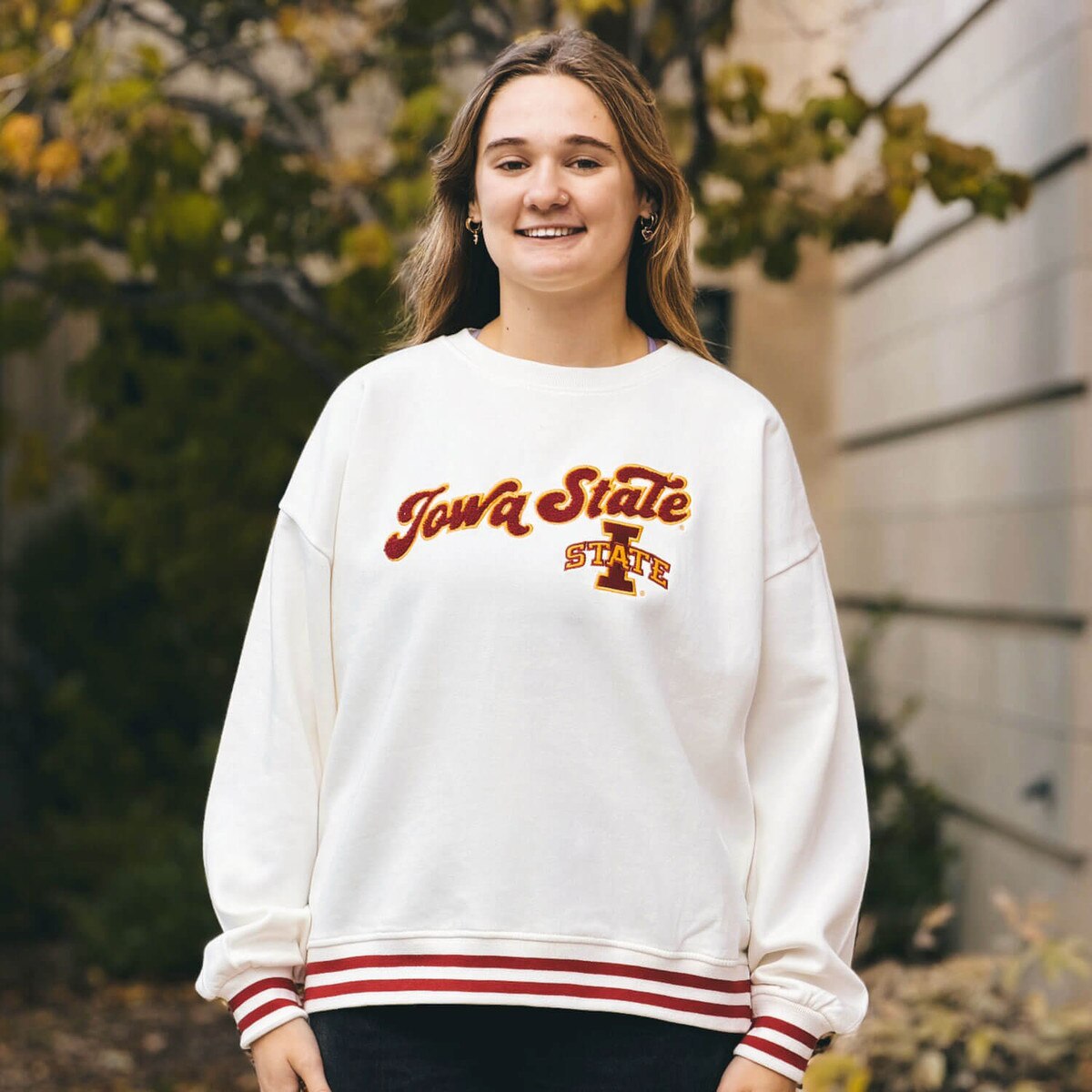Pressbox Women's Iowa State Ivory and Cardinal Chenille Crewneck Sweatshirt